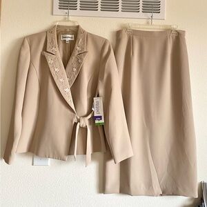 Danny&Nicole Tan Long Sleeve Notched Collar Dress